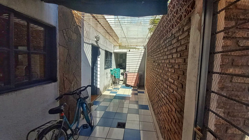 Casa Venta Pasillo Unico Dos Dormi B. Azcuenaga