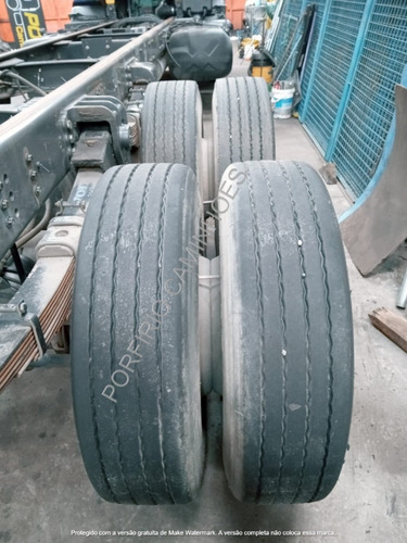 Imagem 12 de 17 de Volvo Vm270 2015 Bau