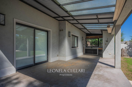 Casa En Venta - Barrio Santo Domingo - San Vicente - Canning