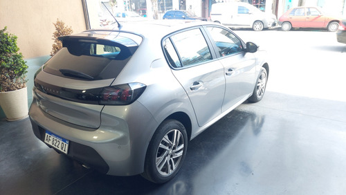 Peugeot 208 1.6 Feline Tiptronic
