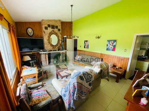 Venta De Casa En Parque Del Plata Sur Con Piscina