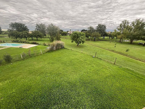 Excelente Propiedad En Venta En Club De Campo Cruz Del Sur. San Vicente, Ruta 58.