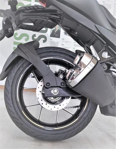 Imagen 8 de 9 de Gixxer 250 Suzuki 2024