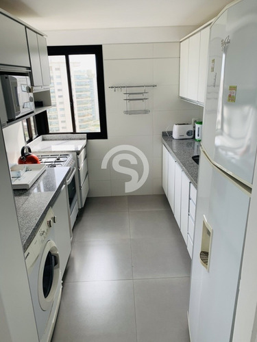 Apartamento En Venta, Primera Línea, Punta Del Este- Ref: 4474