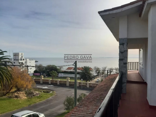 Chalet De Época A La Venta Sobre El Pasaje Superior Piria, Hermosas Vistas