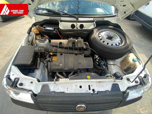 Imagem 8 de 9 de Fiat Fiorino Flex