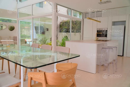 Venta De Casa 4 Dormitorios En Green Park, Punta Ballena.