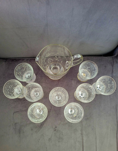 Juego De 9 Copas De Cristal Con Jarra Blanco (Usado)