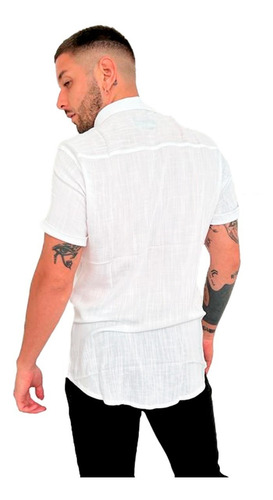 Imagen 4 de 8 de Camisa De Lino Blanca