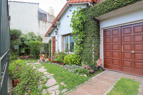 Casa 3 Dormitorios Venta - Villa Adelina