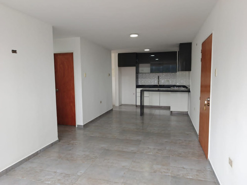 Alquiler De Apartamento, San Cristóbal Db, Alcaravan