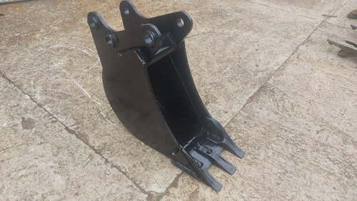 Concha Para Retroescavadeira New Holland De 76cm