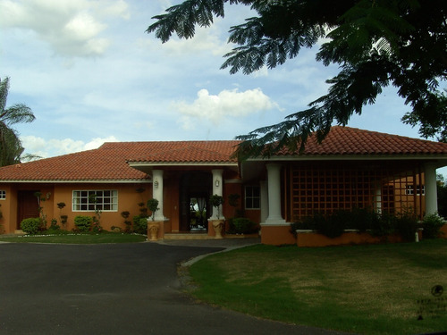 Guavaberry Country Club Villa