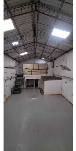 Bodega De 570 M2 En Arriendo, Las Ferias