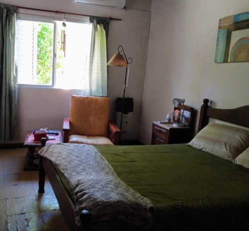 Casa En Venta - 3 Dormitorios 2 Baños - Cochera - 450mts2 - Ringuelet