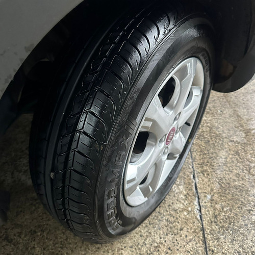 Fiat Strada Trekking 1.6 16V Flex CD