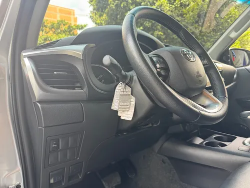 Toyota Hilux 2.4 Diésel 4X4