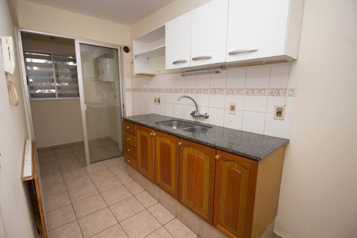 Precioso Apto. De 2 Dormitorios Con Garaje En Venta