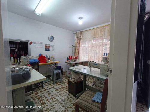 Imagen 4 de 14 de Casa En Alfonso Lopez(medellin) Rah Co: 23-1804