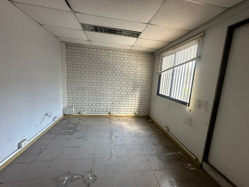 Propiedad Comercial Ubicada En Calle Lincoyan