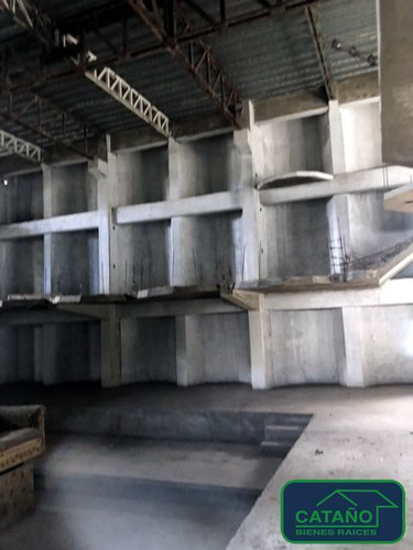 Fausto Romero, Edificio En Venta