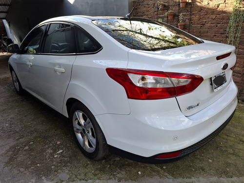 Ford Focus III 2.0 Sedan Se Plus Mt