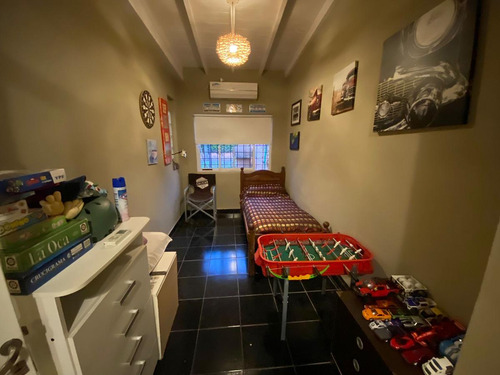 Casa En Venta - 3 Dormitorios 2 Baño - Patio Con Galeria - 242mts2 - San Antonio De Padua