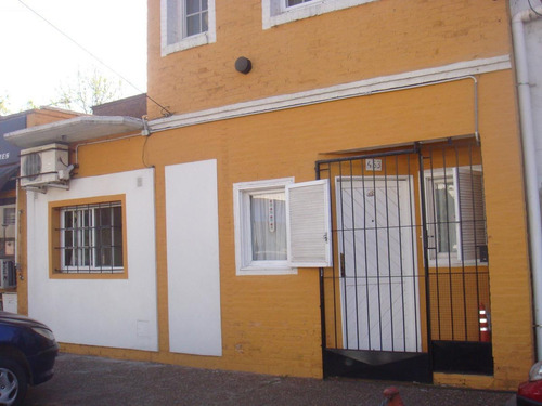 Imagen 1 de 16 de Casa - Quilmes