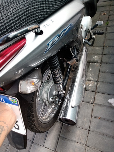 Imagem 4 de 13 de Honda Honda Biz 125 Es