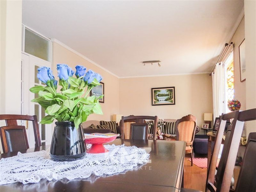 Imagen 3 de 15 de Casa En Venta De 4 Dorm. En Peñalolén