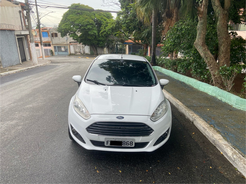 Ford Fiesta 1.6 16v Titanium Flex Powershift 5p