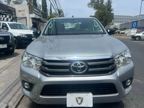 Toyota Hilux 2.7 Cabina Doble Sr Mt