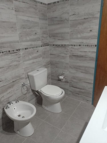 Hermosa Casa En Venta Bo Avenida - Zona Av. Fuerza Aerea