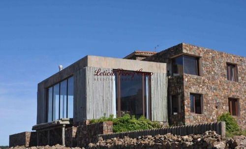 Imagen 2 de 26 de Espectacular Casa Frente Al Mar