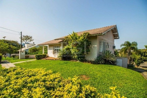 Casa Em Canudos Com 3 Dormitórios - Nk21656