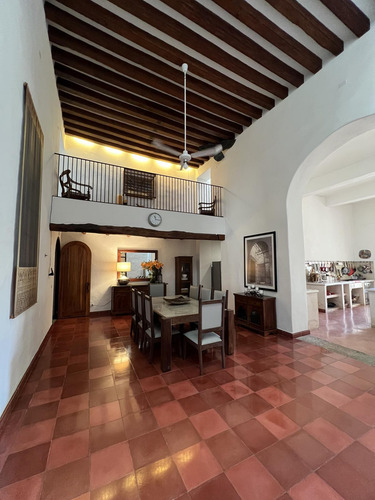 Casa En Venta Merida, Centro, Santa Lucia, Entrega Inmediata.