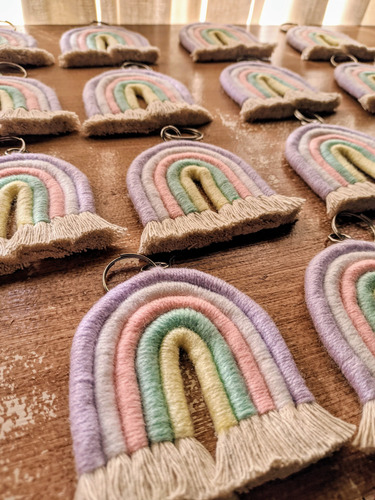 Arcoiris En Macramé Souvenirs Personalizados Pack X10 Unid.