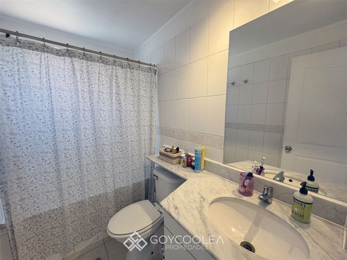 Casa En Venta De 4 Dorm. En Pudahuel