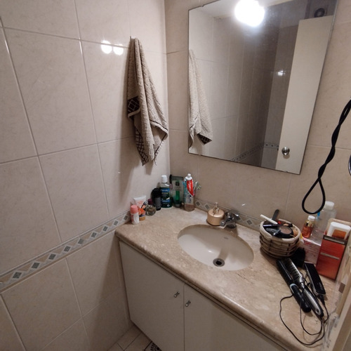 Vendo Interesante Piso En Pocitos Nuevo, 3dorm 2 Baños 3/4 Cocheras A 1 De La Rambla Kibon.