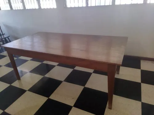Mesa De Comedor, En Madera (Usado)