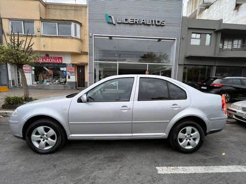 Imagen 3 de 7 de Volkswagen Bora 2.0 Nafta