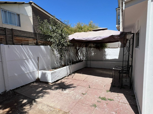 Casa De 2 Pisos, 3d-1b, Villa España, Puente Alto