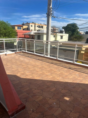 Se Vende Apartamento 2do Piso Con Terraza Privada En El Italia