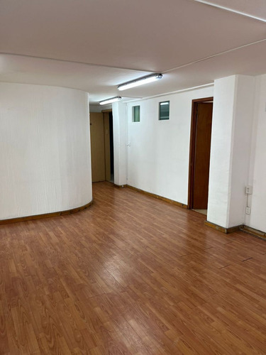 Oficina    Renta Moliere 150 M2 Piso 4