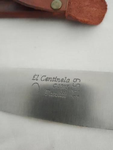 Cuchillo El Centinela C1075 Tandil. La Fragua. (Usado)