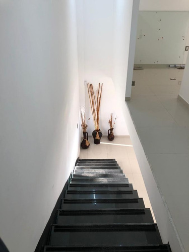 Imagen 11 de 20 de Local Comercial En Venta O Renta, Con Cubiculos Y Tapanco, En Cumbres Del Lago, Juriquilla Queretaro.