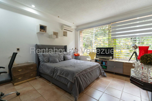 Casa En Venta En Alto Hatillo Caracas Jardin Vista Panoramica Angela Tochon
