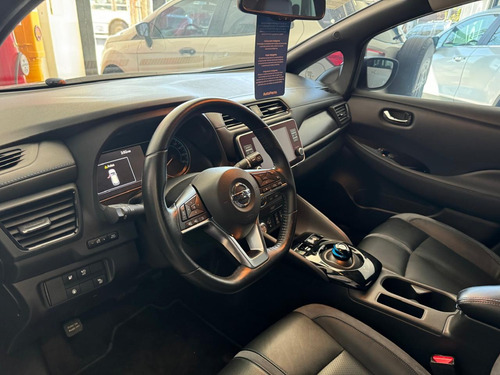 Nissan Leaf Exclusive