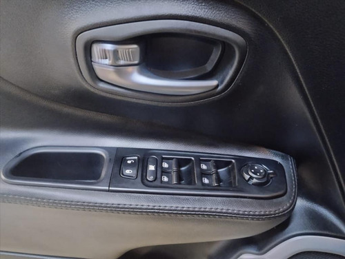 Jeep Renegade 1.8 16V FLEX SPORT 4P AUTOMÁTICO