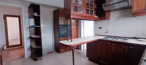Arriendo Depto Clásico En Viña, 4d, Edificio Couve Céntrico